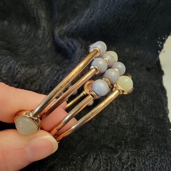 Set of 2 Vintage Pastel Acrylic Stretch Bracelet and Acrylic Bead Coil B… - Picture 11 of 11